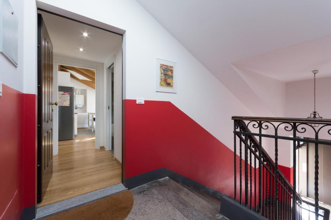 Apartmán Mansarda In Borgo Po Turín Exteriér fotografie